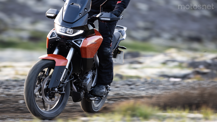 Norton Atlas y Atlas GT 2026: la marca britanica regresa con una trail de 585 cc, 69 CV y precio inferior a 10.000 euros